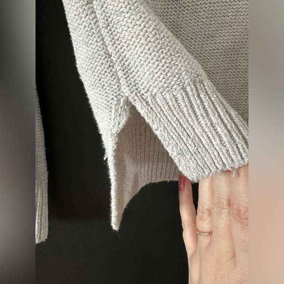 Forever21 Knit Grey Sweater - Size Small - Picture 2 of 6